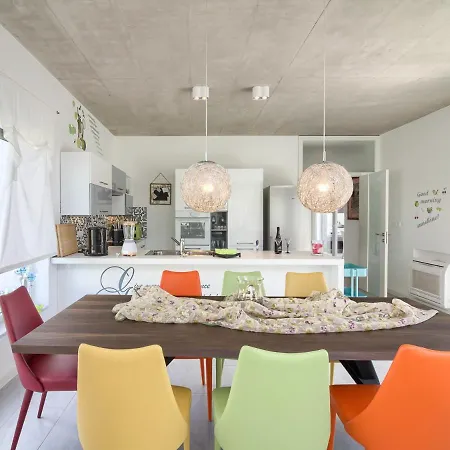Villa Sleeps 8 With Pool Air Con And Wifi Krnica