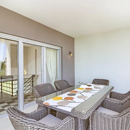 Sleeps 8 With Pool Air Con And Wifi Villa Krnica